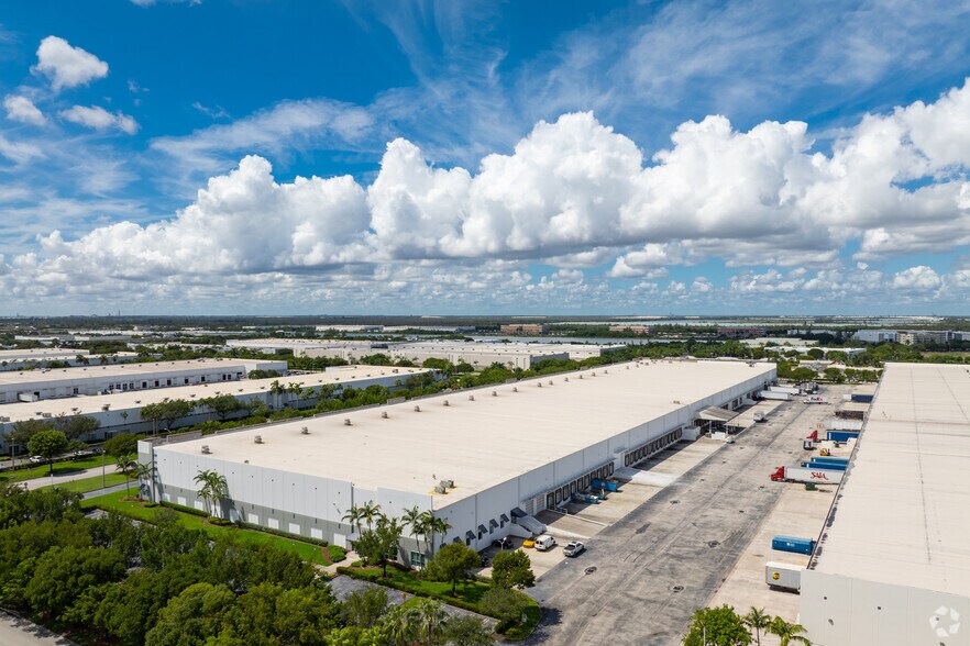 10801 NW 103rd St, Medley, FL for lease - Aerial - Image 3 of 5