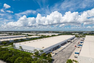 10801 NW 103rd St, Medley, FL - Aérien  Vue de la carte - Image1
