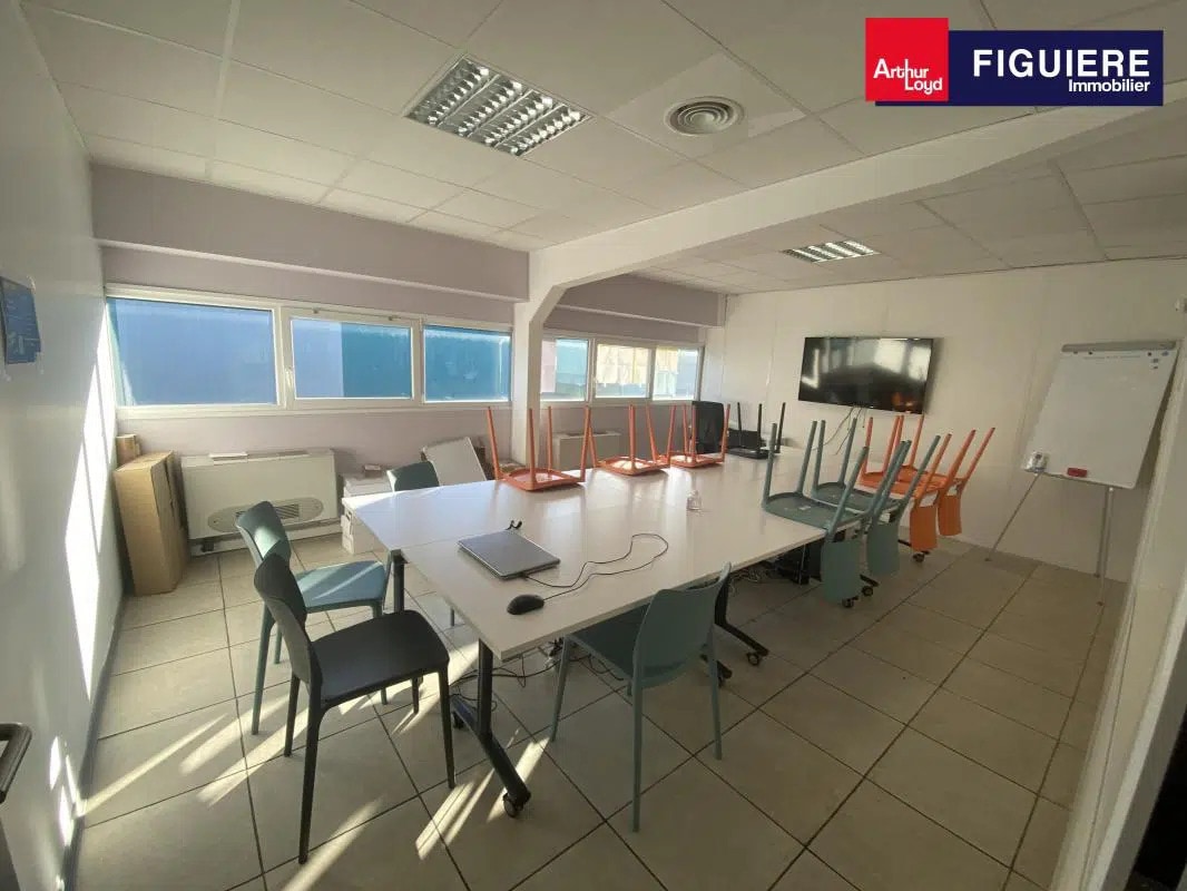 Office in Martigues for lease Building Photo- Image 1 of 13