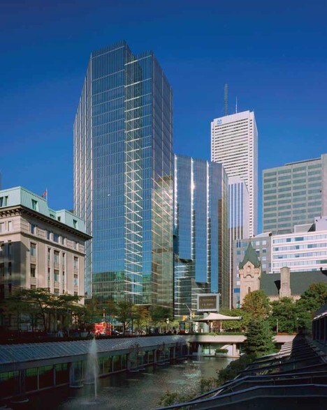 200 King St W, Toronto, ON à louer - Photo du bâtiment - Image 2 de 29