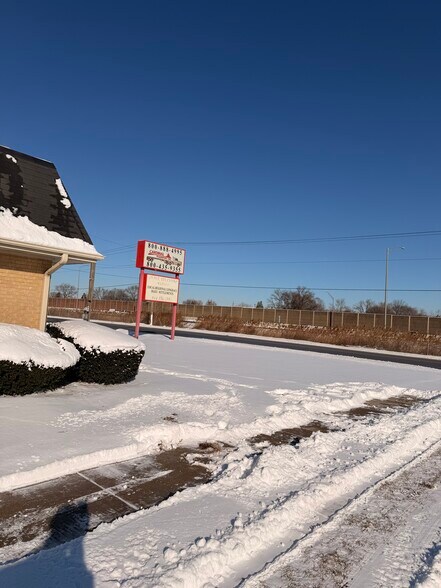 3680 179th St, Hammond, IN à vendre - Photo du bâtiment - Image 2 de 12