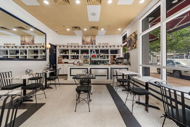 255 Evernia St, West Palm Beach, FL 33401 - Unit Restaurant -  - Interior Photo - Image 1 of 1