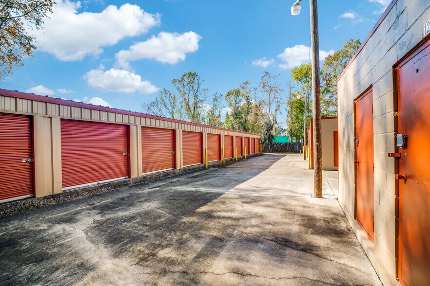 2002 N Main St, Liberty, TX à vendre - Photo du bâtiment - Image 2 de 4