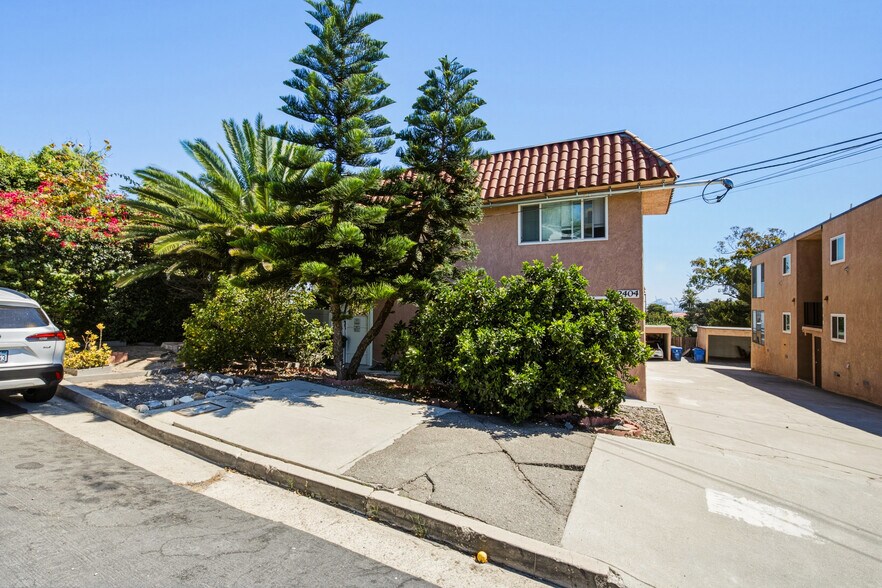 2404 S Carolina St, San Pedro, CA à vendre - Photo du bâtiment - Image 3 de 21