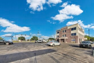 1 E Merchants Dr, Oswego, IL for sale Building Photo- Image 1 of 13