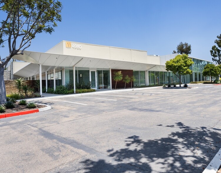 5451 Oberlin Dr, San Diego, CA for lease - Primary Photo - Image 1 of 3
