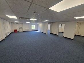 Horseshoe Rd, Reading for lease Interior Photo- Image 1 of 4