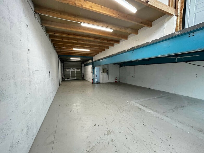 6-8 Rue De La Closerie, Lisses à louer - Photo intérieure - Image 1 de 11
