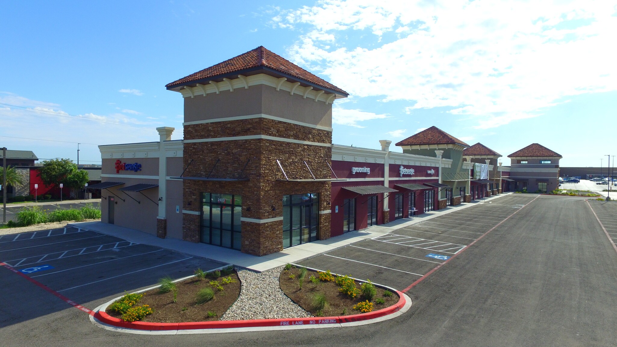 2413 Veterans Blvd, Del Rio, TX à louer Photo du bâtiment- Image 1 de 8