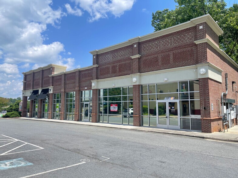 2425 E Franklin Blvd, Gastonia, NC for lease - Primary Photo - Image 1 of 5