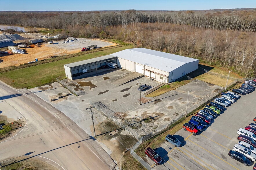 75 United Dr, Jackson, TN for sale - Building Photo - Image 3 of 27