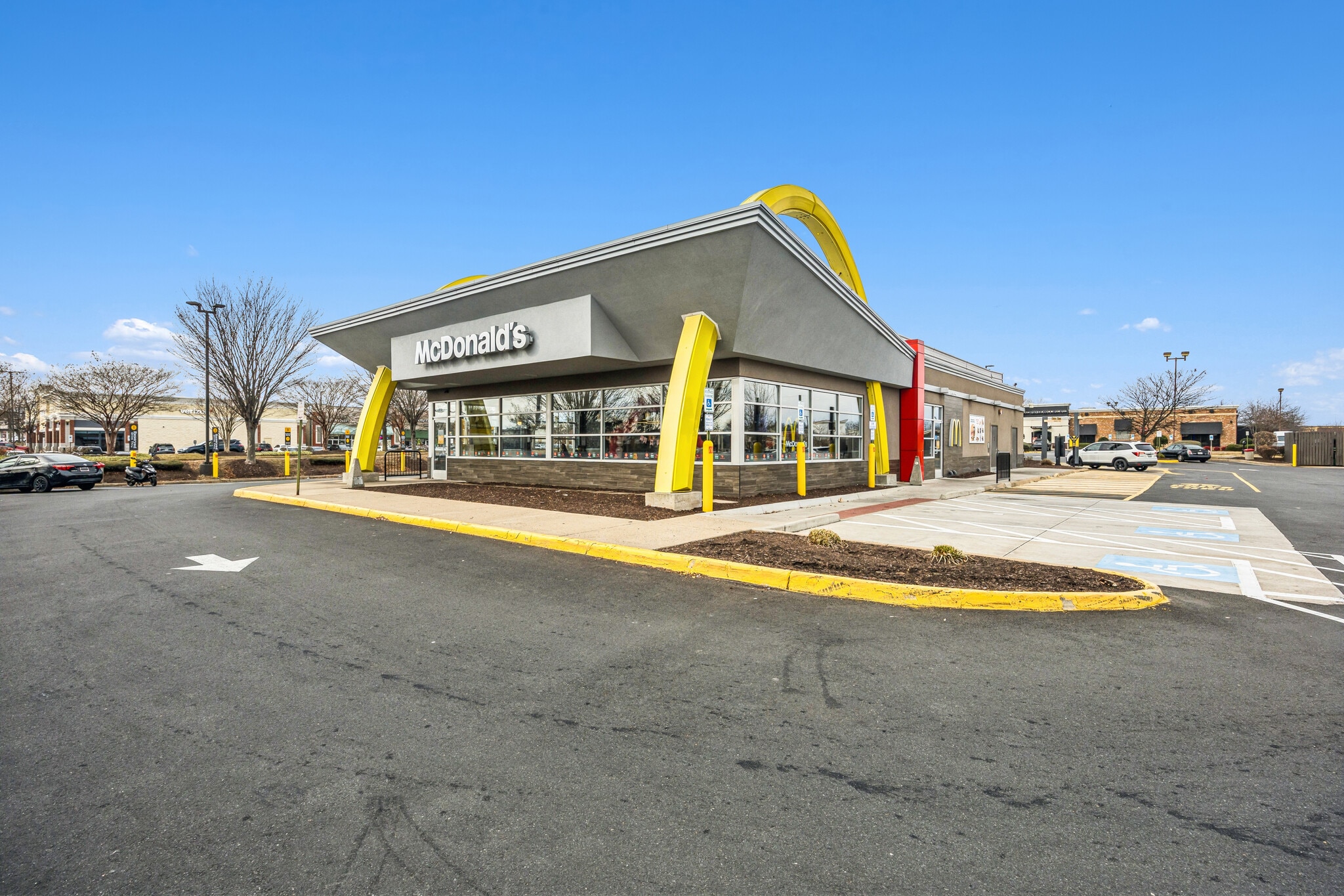 1701 Carl D. Silver Pky, Fredericksburg, VA for sale Primary Photo- Image 1 of 7