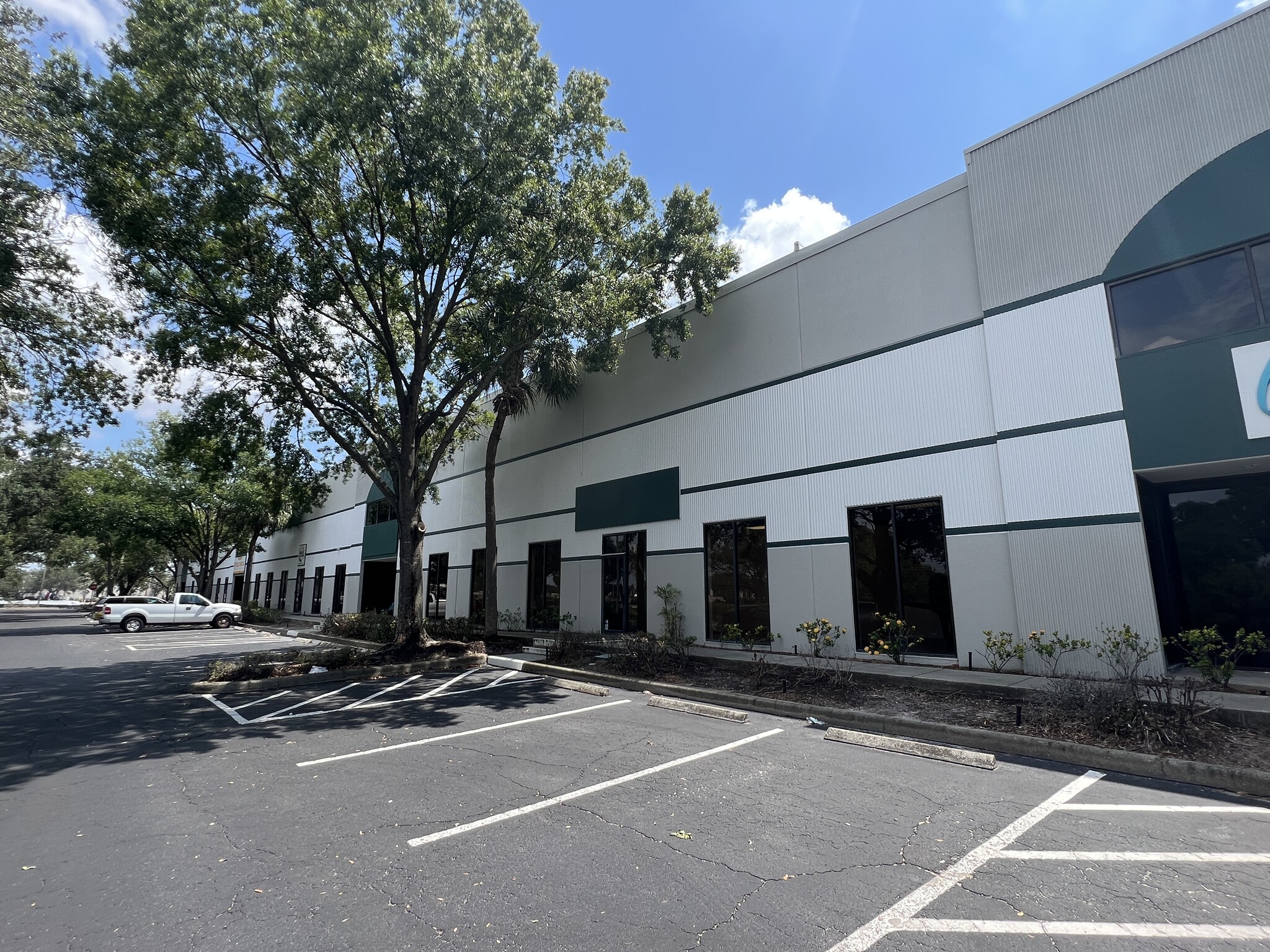 9208 Palm River Rd, Tampa, FL for sale Building Photo- Image 1 of 1