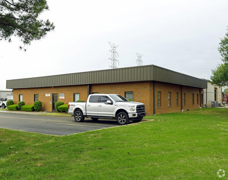 3770 Cherry Rd, Memphis, TN for lease - Primary Photo - Image 1 of 4