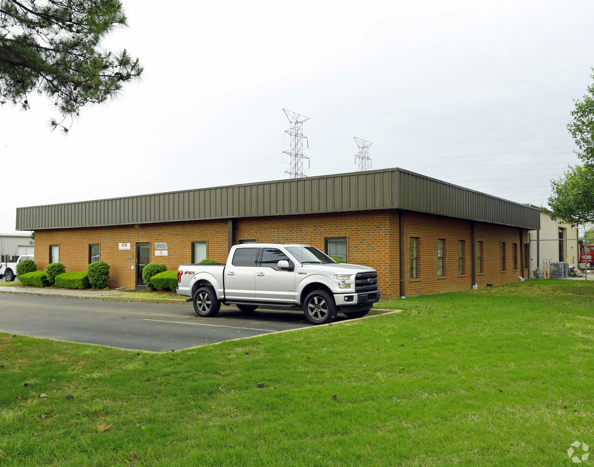 3770 Cherry Rd, Memphis, TN for lease Primary Photo- Image 1 of 5