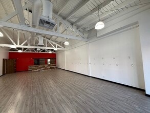 7320 1/2 Melrose Ave, Los Angeles, CA à louer Photo intérieure- Image 2 de 7