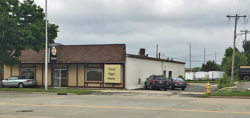 328 W Sunset Dr, Waukesha, WI à vendre Photo principale- Image 1 de 2