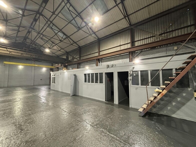 322 Broomloan Rd, Glasgow à louer - Photo du bâtiment - Image 3 de 4