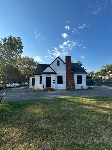 910 18th St, Plano, TX for sale - Building Photo - Image 1 of 18