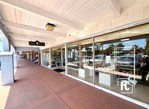 2821 SE Ocean Blvd, Stuart, FL à louer Photo du bâtiment- Image 1 de 15