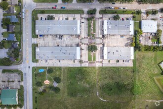 11233 Crown Park Dr, Houston, TX - AERIAL map view