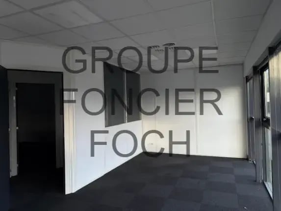 Rue Elisée Reclus, Décines-Charpieu à louer Photo intérieure- Image 1 de 5