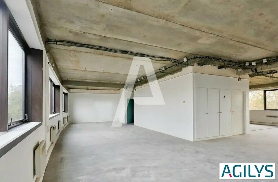 Bureau dans Bonneuil-sur-Marne à louer - Photo intérieure - Image 2 de 6