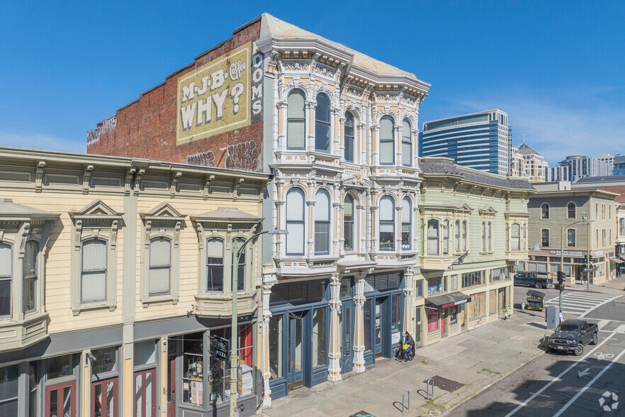 725 Washington St, Oakland, CA à louer - Photo du bâtiment - Image 2 de 7