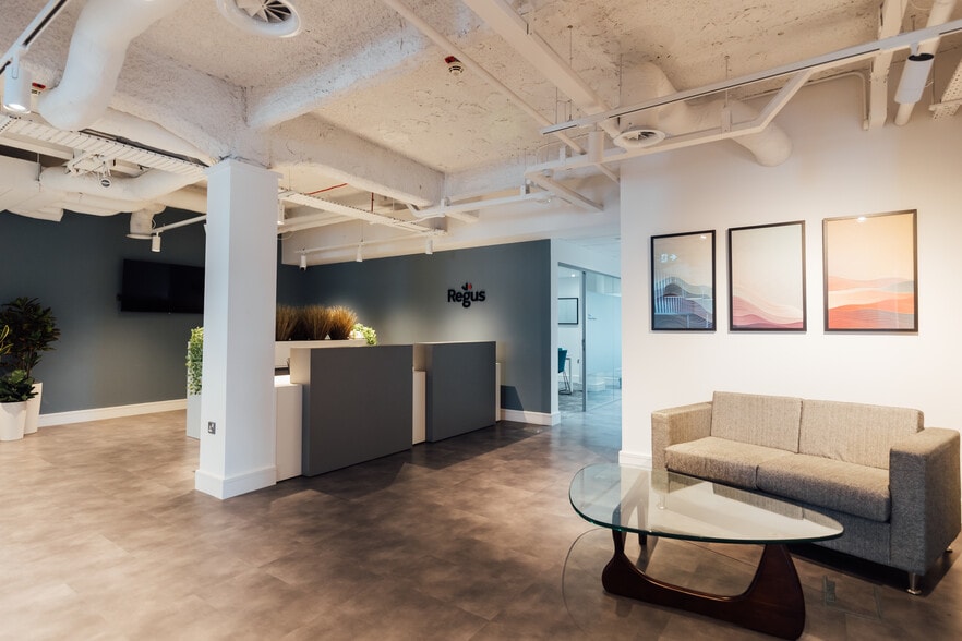 27-45 Great Victoria St, Belfast for lease - Interior Photo - Image 2 of 10