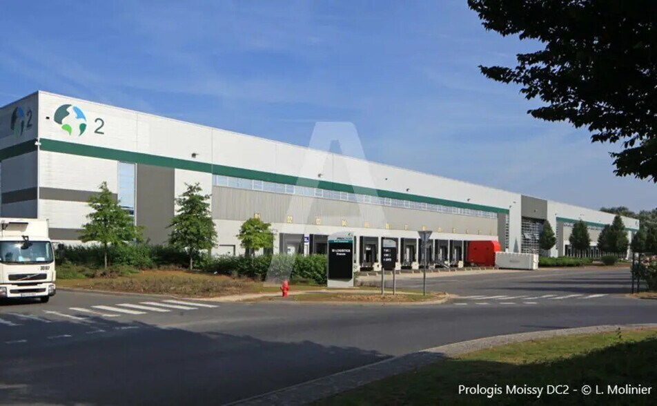 Industrial in Moissy-Cramayel for lease - Building Photo - Image 3 of 8