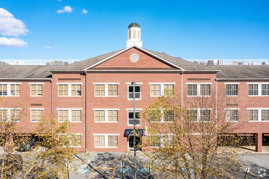 602 S Atwood Rd, Bel Air, MD à louer - Photo du bâtiment - Image 2 de 17