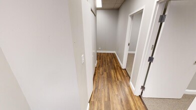 3295 N Arlington Heights Rd, Arlington Heights, IL à louer Photo intérieure- Image 1 de 12