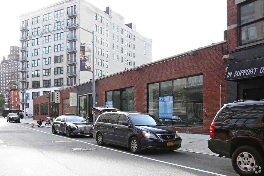 1 Gansevoort St, New York, NY for lease - Building Photo - Image 2 of 6