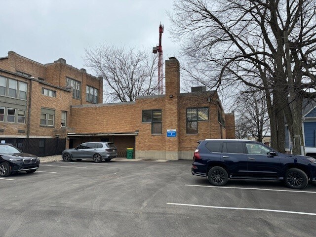 6219 Guilford Ave, Indianapolis, IN à louer - Photo du bâtiment - Image 2 de 18