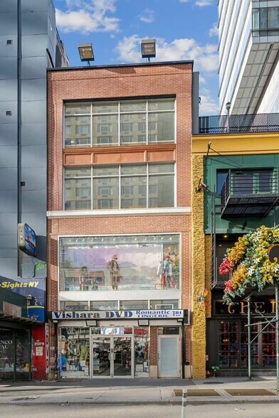 781 Eighth Ave, New York, NY à vendre - Photo du bâtiment - Image 1 de 5