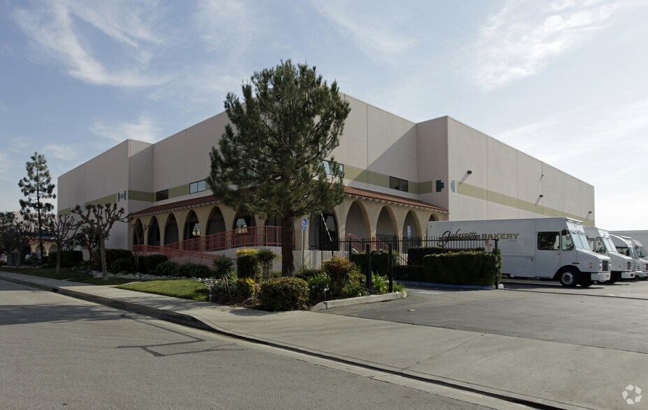 4625 Vinita Ct, Chino, CA à louer - Photo du bâtiment - Image 1 de 6