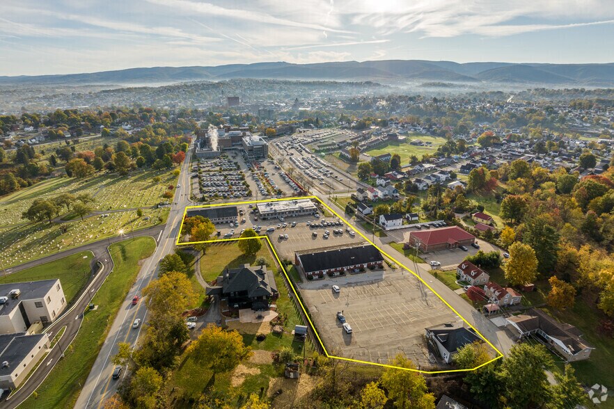 205 Easy St, Uniontown, PA à louer - Photo du bâtiment - Image 1 de 16