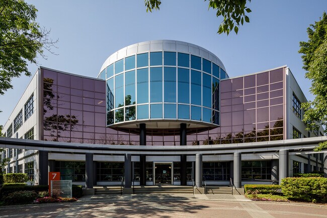 Plus de détails pour 13775 Commerce Pky, Richmond, BC - Bureau à louer