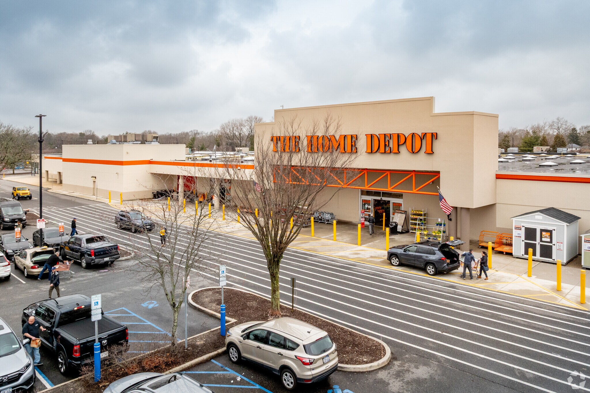 5025 Jericho Tpke, Commack, NY à louer Photo principale- Image 1 de 7