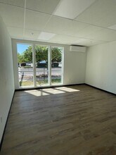 3910-3940 Cherry Ave NE, Keizer, OR for lease Interior Photo- Image 2 of 11