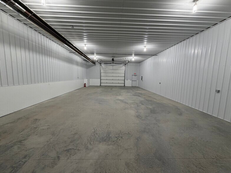 2014 Cabintown Rd, Bloomington, IL à louer - Photo du bâtiment - Image 3 de 11
