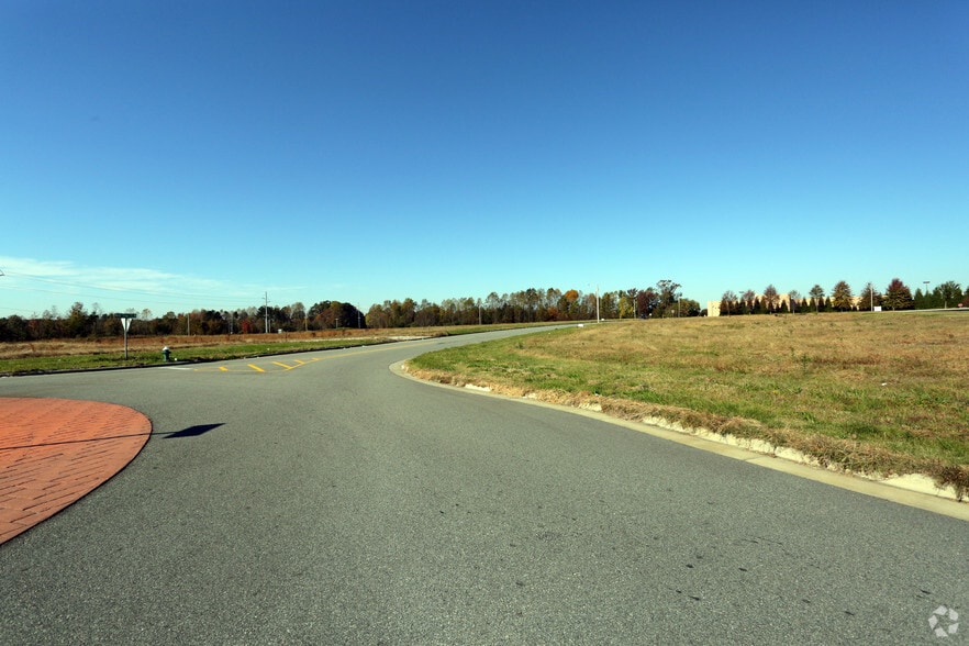 2709 Wolf Trap Dr, Wilson, NC for sale - Primary Photo - Image 1 of 8