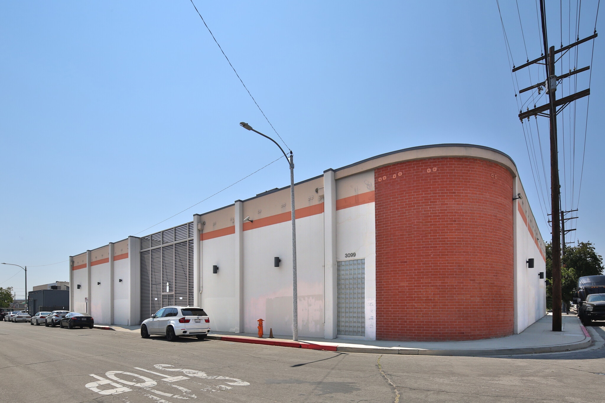 3099 N California St, Burbank, CA for lease Primary Photo- Image 1 of 6
