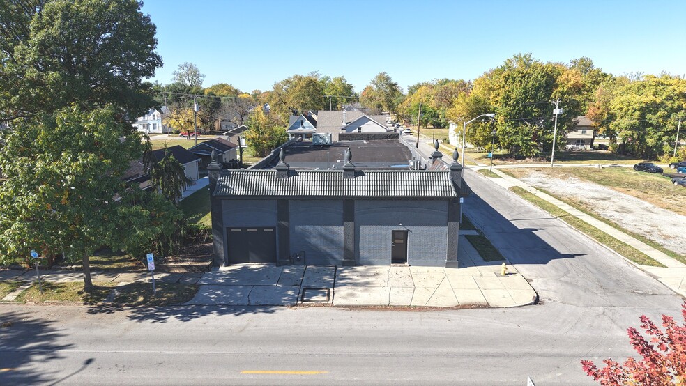 1902 S Harrison St, Fort Wayne, IN à vendre - Photo du bâtiment - Image 2 de 13