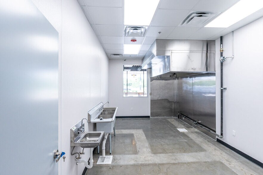 23119 Colonial Pky, Katy, TX for lease - Interior Photo - Image 2 of 10