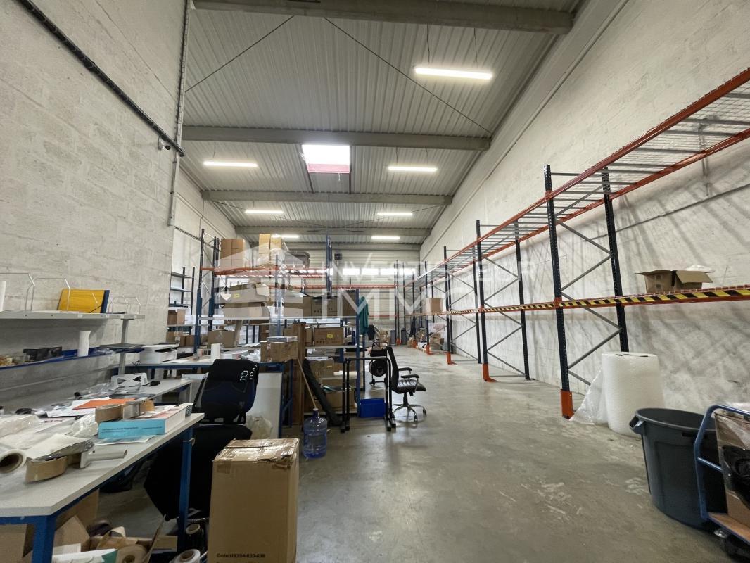 Flex in Vitry-sur-Seine for lease Interior Photo- Image 1 of 6