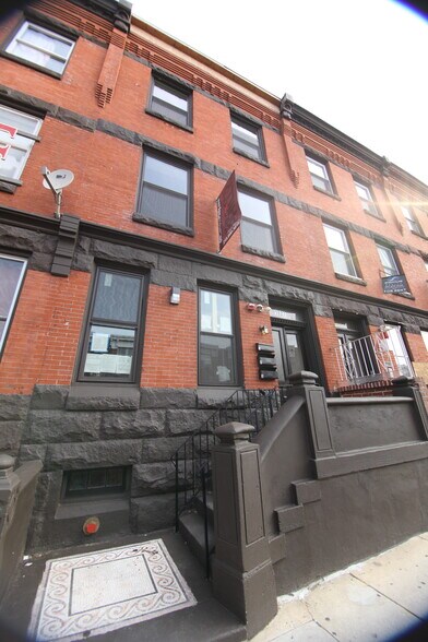 1627 W Diamond St, Philadelphia, PA à vendre - Photo principale - Image 1 de 1