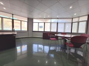 Retail in Barberà del Vallès, Barcelona for lease Interior Photo- Image 1 of 18