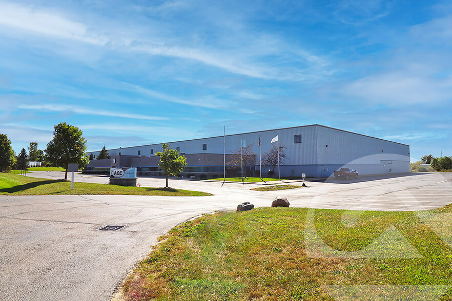 1045 Durant Dr, Howell, MI for lease - Building Photo - Image 1 of 5