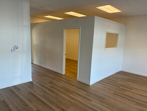 18540 N Highway 88, Lockeford, CA à louer Photo intérieure- Image 2 de 4